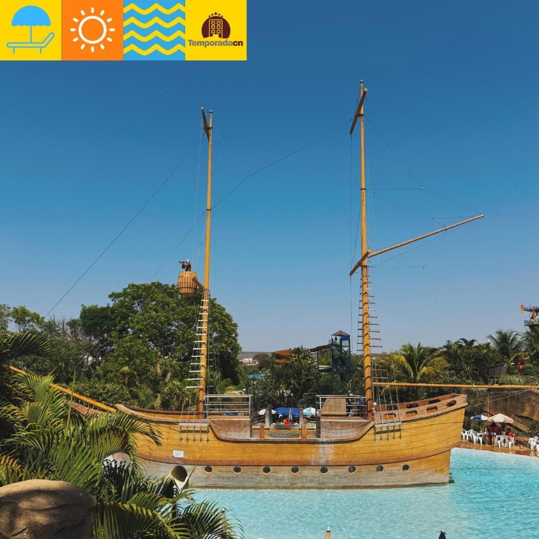 Piazza Com Acesso Ao Acqua Park - Gustavo Apart otel Caldas Novas Dış mekan fotoğraf